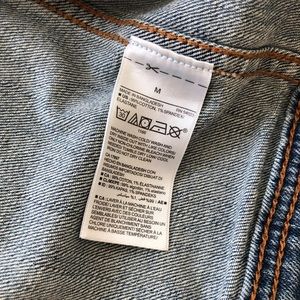 Old Navy Jackets & Coats - Like New Old Navy Classic Denim Jacket Old Navy Jackets & Coats - Like New Old Navy Classic Denim Jacket